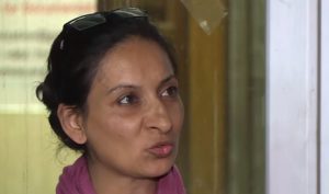 A cristã iraquiana Rita Habib foi vendida quatro vezes no mercado de escravos sexuais ISIS. (Foto: Captura de tela durante vídeo)